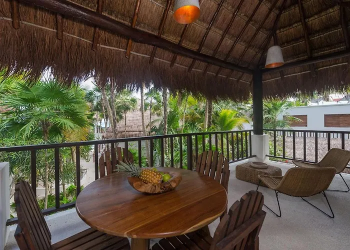 Soliman Bay Beachfront Villa Tulum